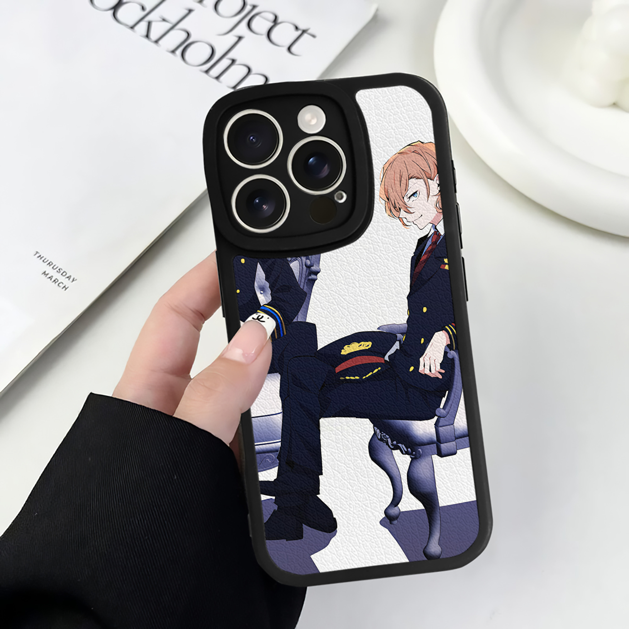 （画像用） 文豪ストレイドッグス Bungo Stray Dogs 【iPhone 16シリーズ対応】シリコンスマホケース（レザー調） 材質：シリコン
